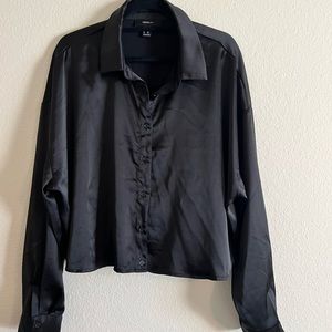 Silk cropped button up